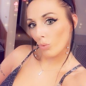 Meet your Posher, Bella